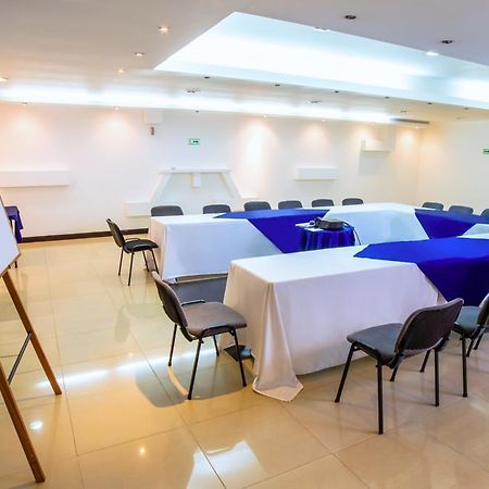 Aw Hotel Connect 33 Bogotá Zewnętrze zdjęcie