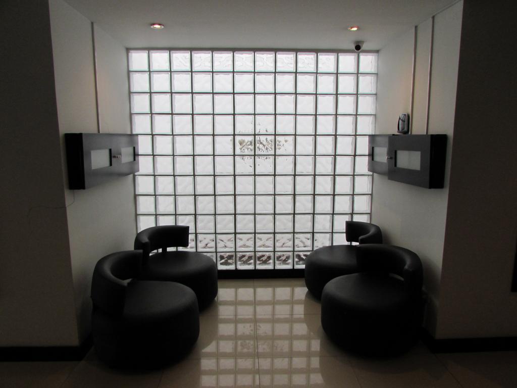 Aw Hotel Connect 33 Bogotá Zewnętrze zdjęcie