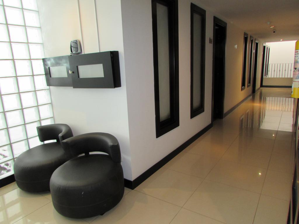 Aw Hotel Connect 33 Bogotá Zewnętrze zdjęcie