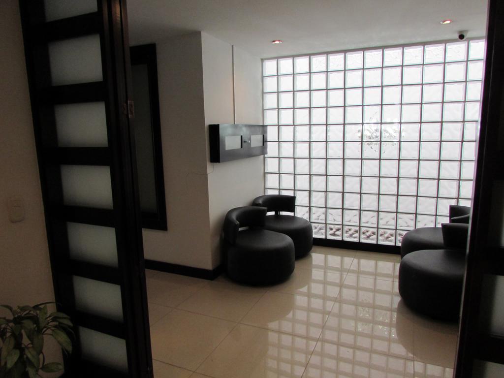 Aw Hotel Connect 33 Bogotá Zewnętrze zdjęcie