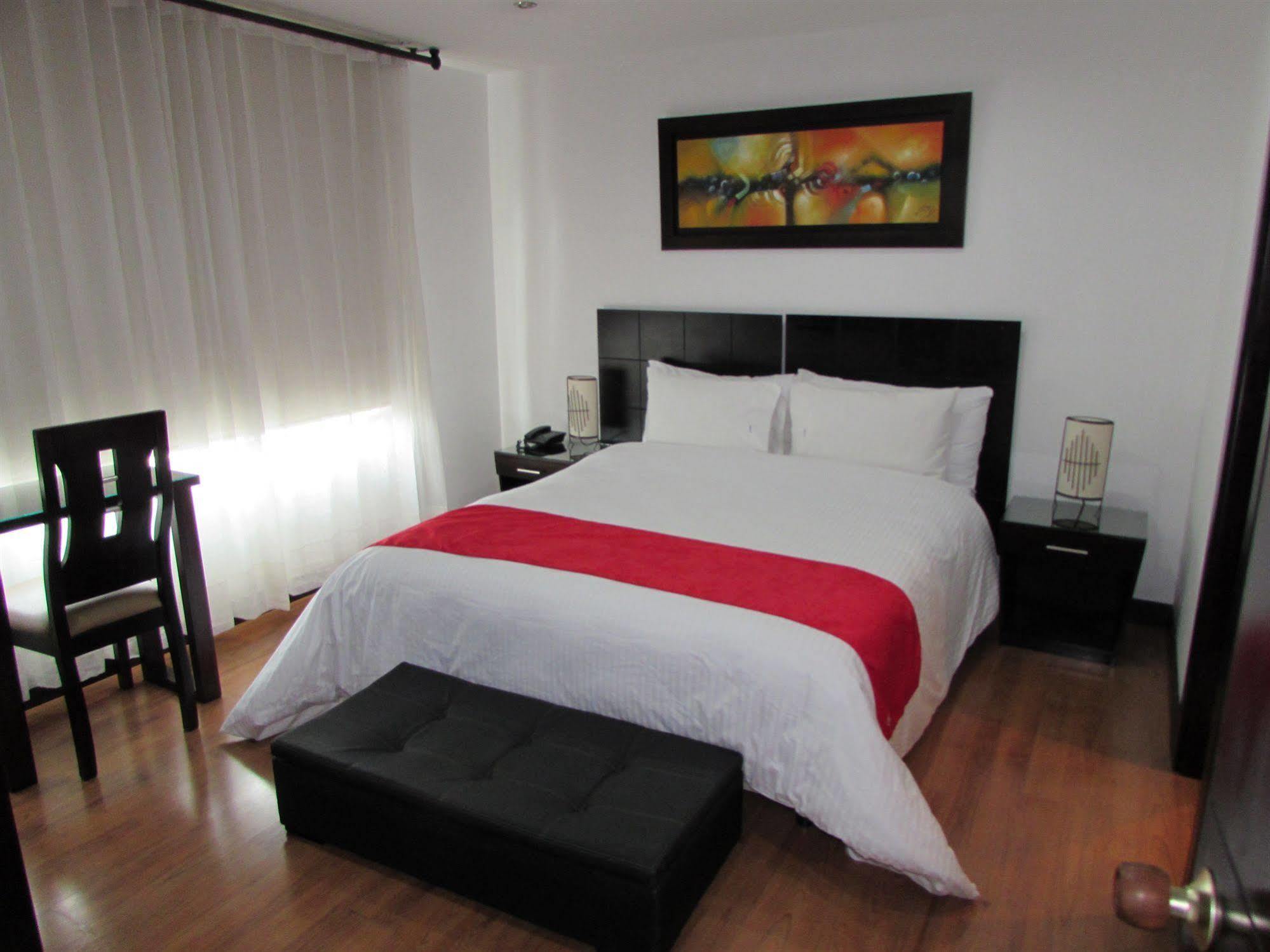 Aw Hotel Connect 33 Bogotá Zewnętrze zdjęcie