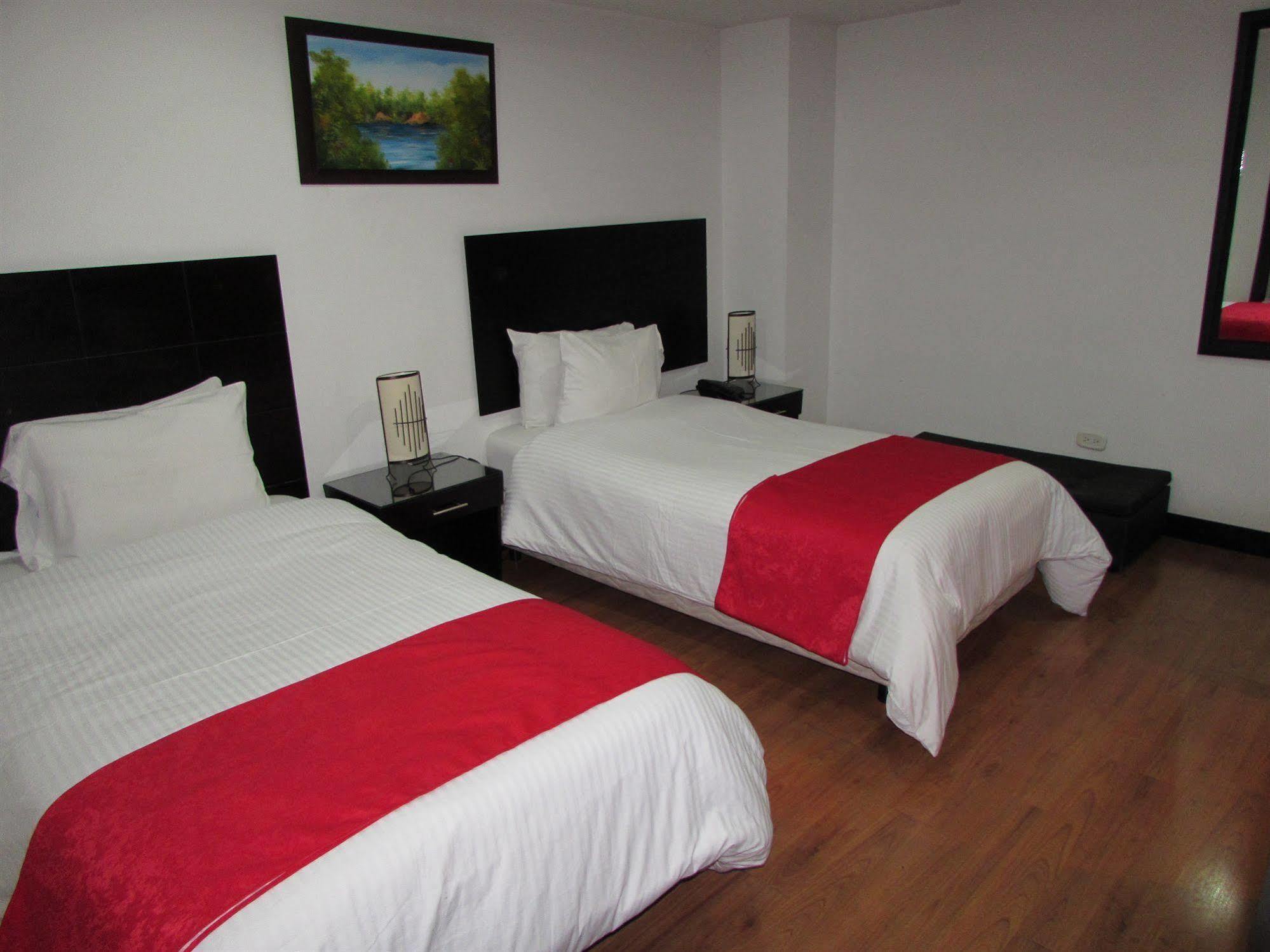 Aw Hotel Connect 33 Bogotá Zewnętrze zdjęcie