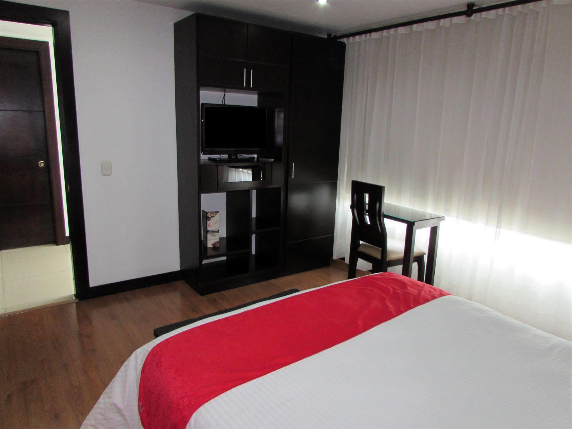 Aw Hotel Connect 33 Bogotá Zewnętrze zdjęcie